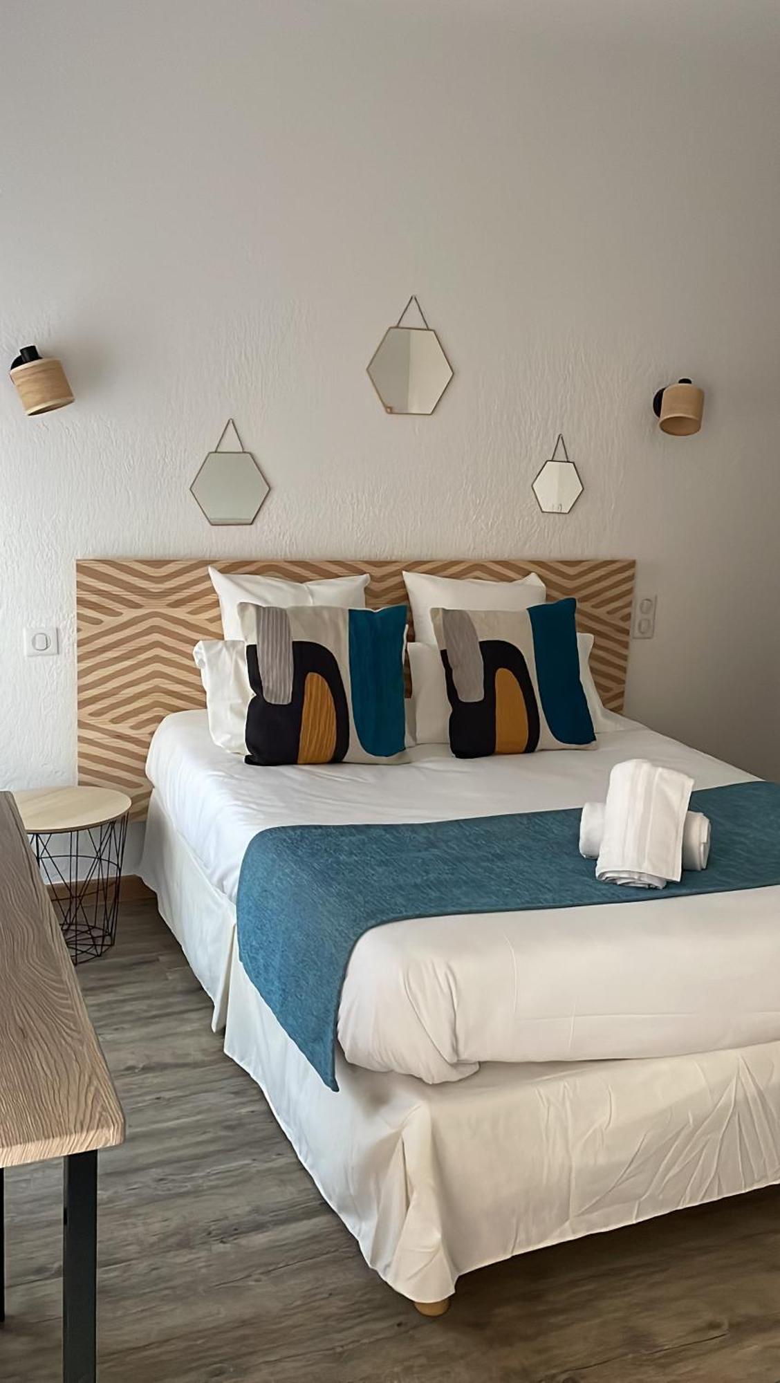 Hotel Saint Georges, Face A La Mer กาเนต์-อ็อง-รูสซียง ภายนอก รูปภาพ