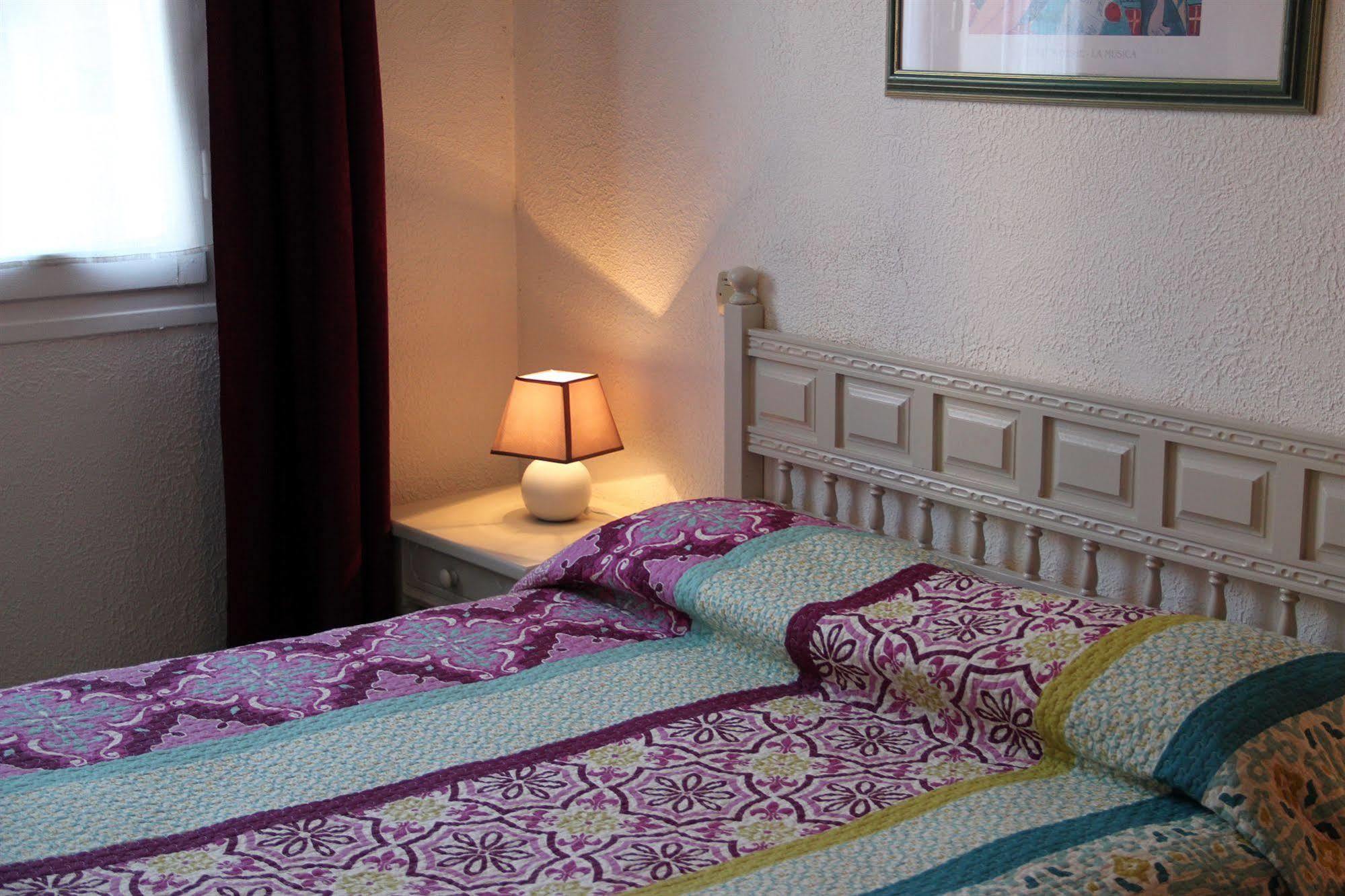 Hotel Saint Georges, Face A La Mer กาเนต์-อ็อง-รูสซียง ภายนอก รูปภาพ