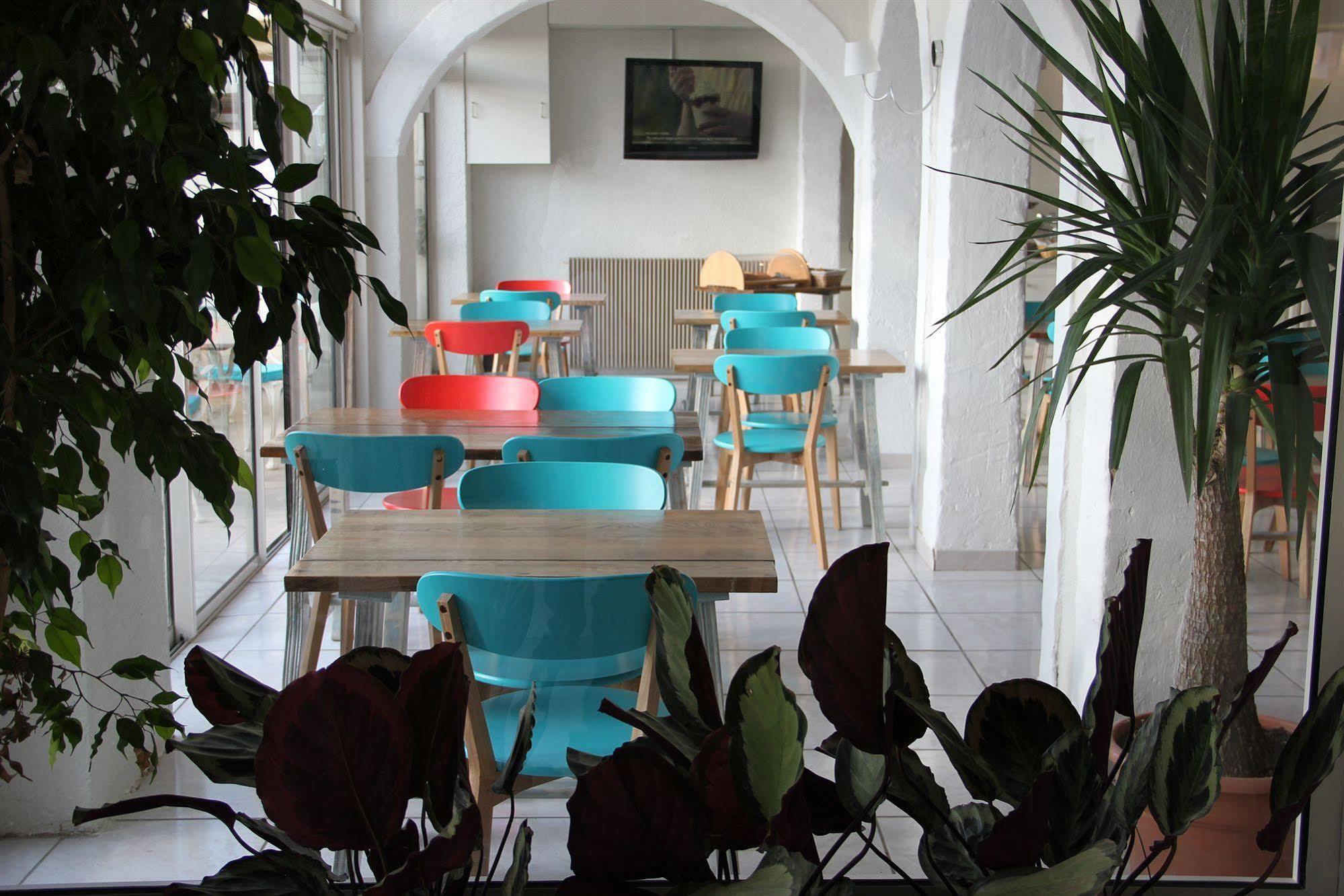 Hotel Saint Georges, Face A La Mer กาเนต์-อ็อง-รูสซียง ภายนอก รูปภาพ